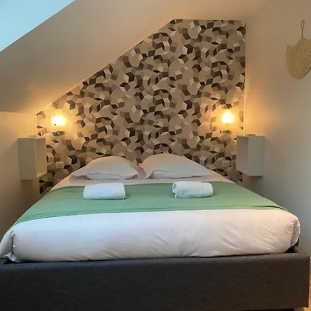 Au Zen'hit 10 Centre Grand Palais Apartment *